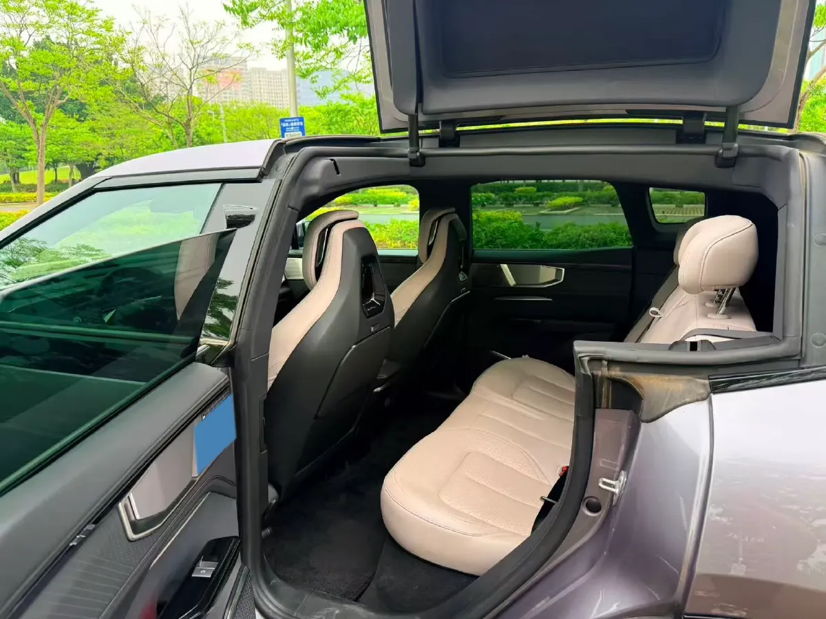 2023 HiPhi Y BEV 76.6KWH,autocango,china used car exporter,china ev exporter,chinese used car exporter,chinese used ev exporter