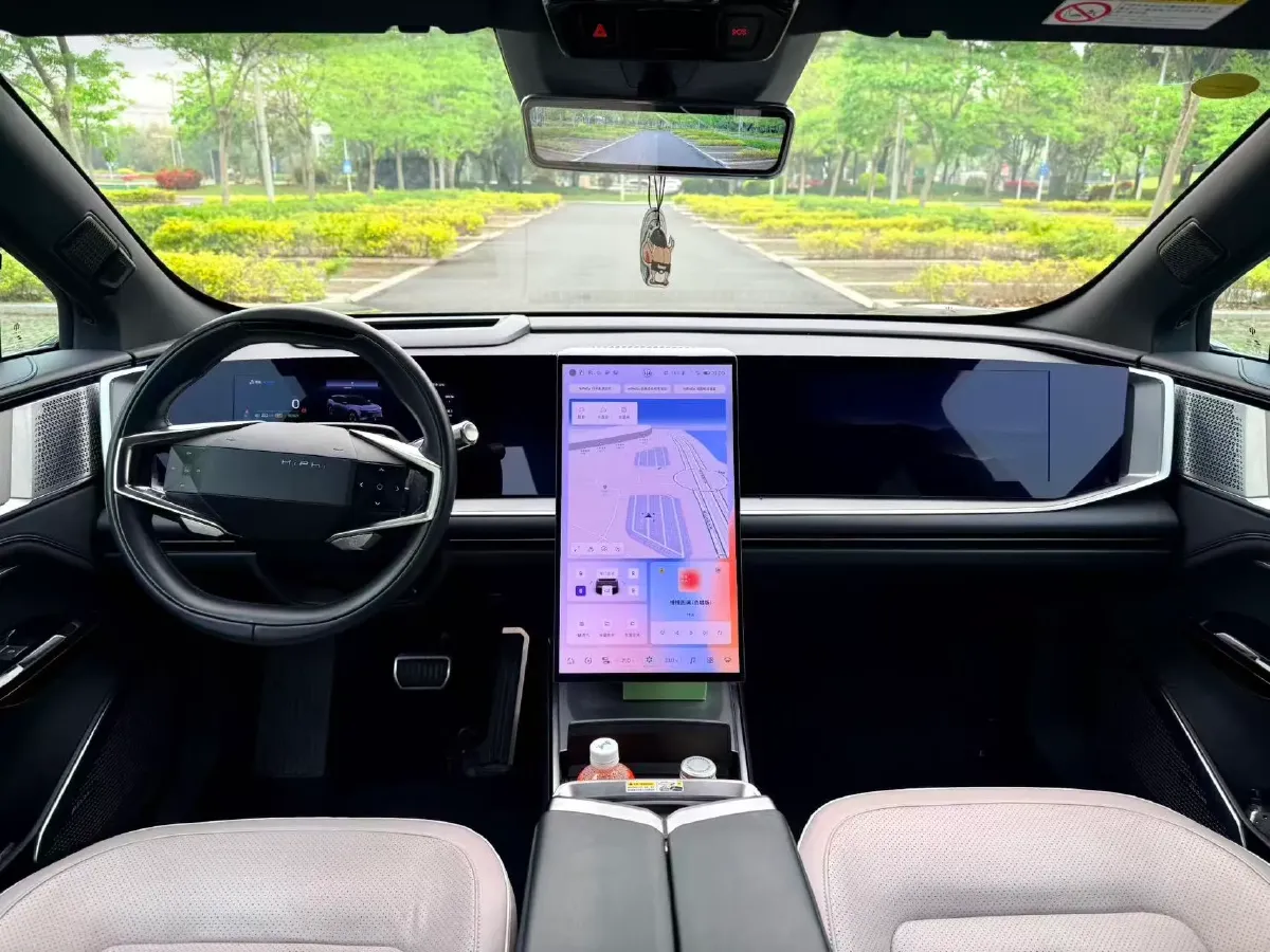 2023 HiPhi Y BEV 76.6KWH,autocango,china used car exporter,china ev exporter,chinese used car exporter,chinese used ev exporter