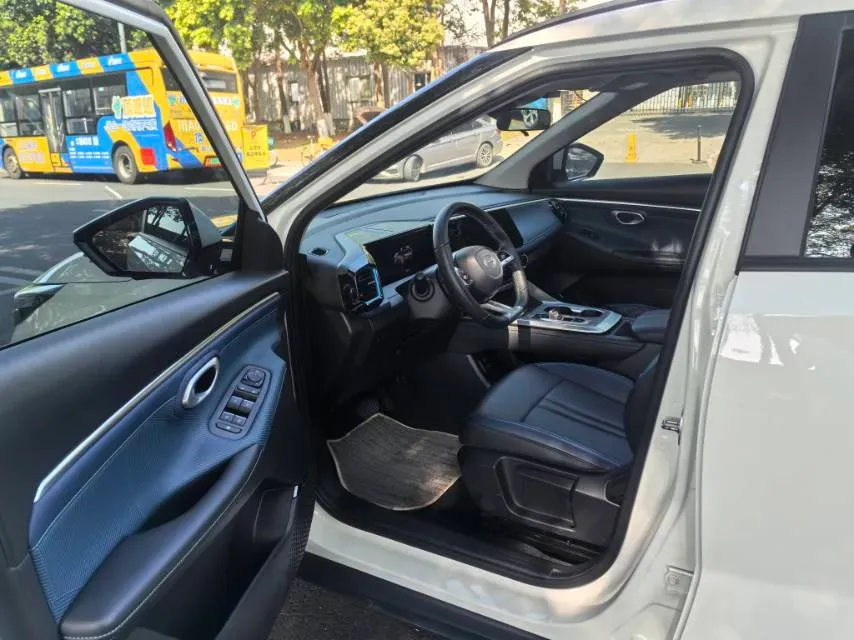 2023 GAC Trumpchi GS3 1.5T 177HP L4 7DCT,autocango,china used car exporter,china ev exporter,chinese used car exporter,chinese used ev exporter