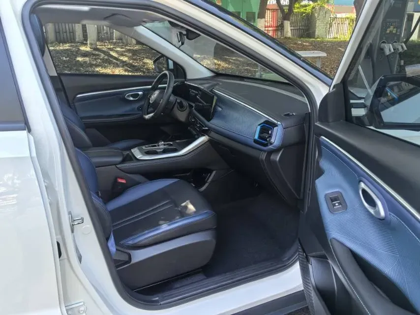 2023 GAC Trumpchi GS3 1.5T 177HP L4 7DCT,autocango,china used car exporter,china ev exporter,chinese used car exporter,chinese used ev exporter