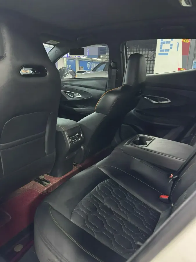 2022 ChangAn UNI-T 1.5T 188HP L4 7DCT,autocango,china used car exporter,china ev exporter,chinese used car exporter,chinese used ev exporter