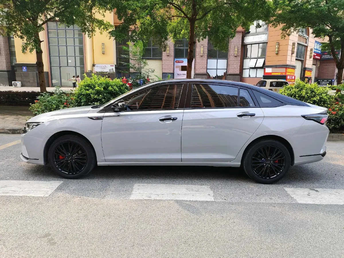 2021 DongFeng Aeolus YiXuan MAX 1.5T 190HP L4 7DCT,autocango,china used car exporter,china ev exporter,chinese used car exporter,chinese used ev exporter