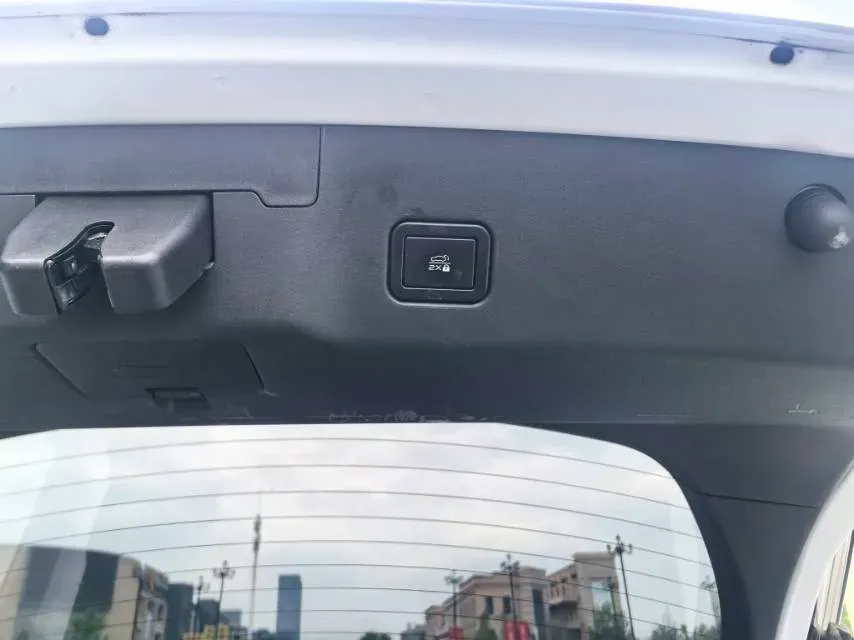 2023 ChangAn UNI-V iDD 1.5T 170HP L4 6TCT PHEV 18.4KWH,autocango,china used car exporter,china ev exporter,chinese used car exporter,chinese used ev exporter