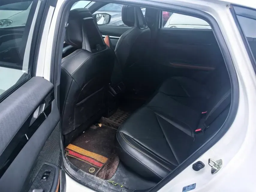 2023 ChangAn UNI-V iDD 1.5T 170HP L4 6TCT PHEV 18.4KWH,autocango,china used car exporter,china ev exporter,chinese used car exporter,chinese used ev exporter