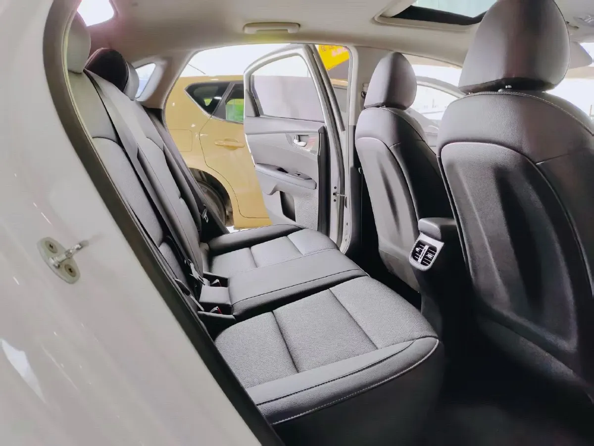 2020 Kia K3 1.5L 115HP L4 CVT,autocango,china used car exporter,china ev exporter,chinese used car exporter,chinese used ev exporter