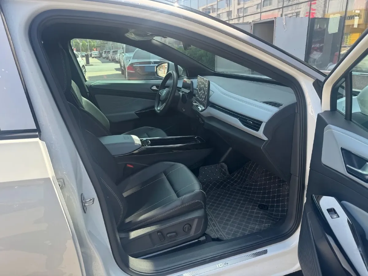 2025 CAVAN LEFU BEV,autocango,china used car exporter,china ev exporter,chinese used car exporter,chinese used ev exporter