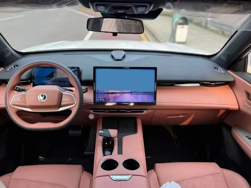 2025 ChangAn UNI-Z 1.5L 98HP L4 E-CVT PHEV,autocango,china used car exporter,china ev exporter,chinese used car exporter,chinese used ev exporter