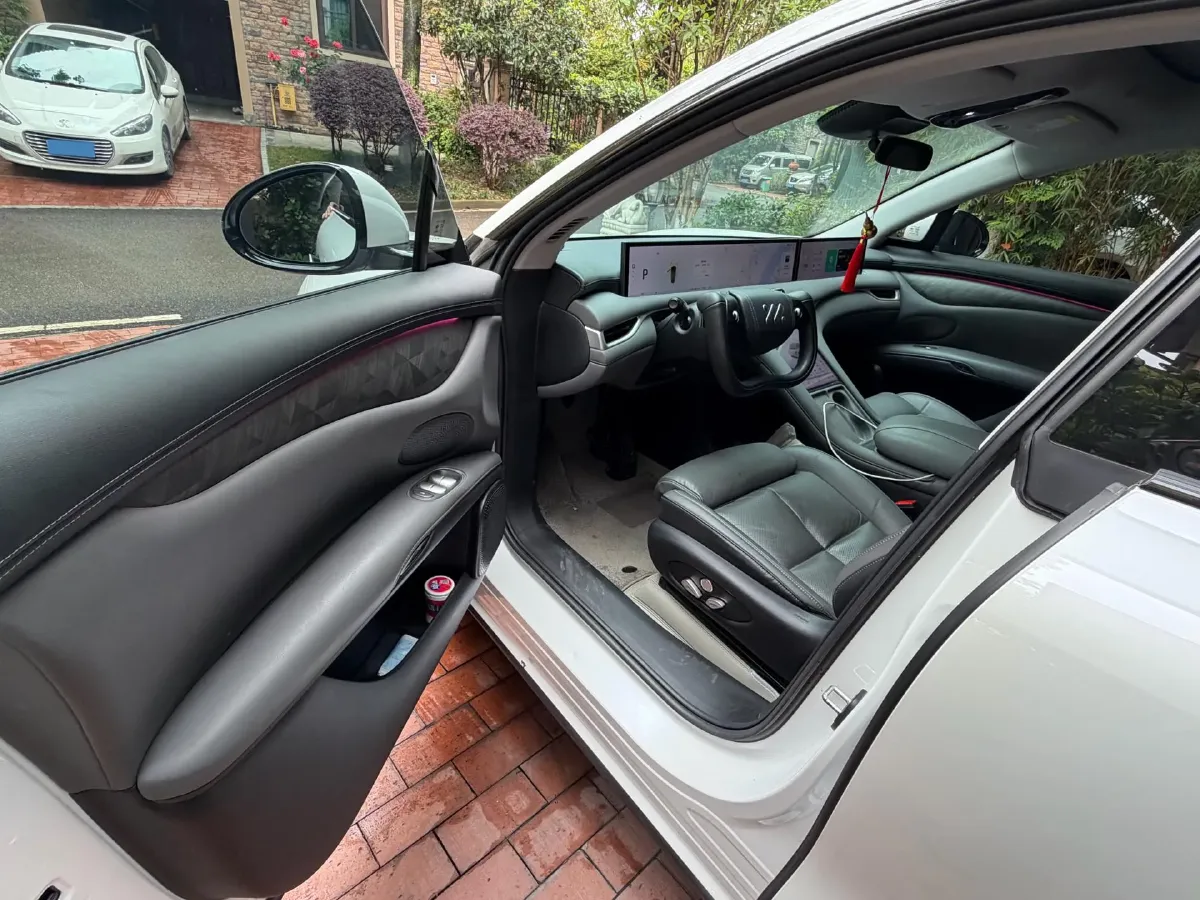 2023 IM LS6 BEV 71KWH,autocango,china used car exporter,china ev exporter,chinese used car exporter,chinese used ev exporter