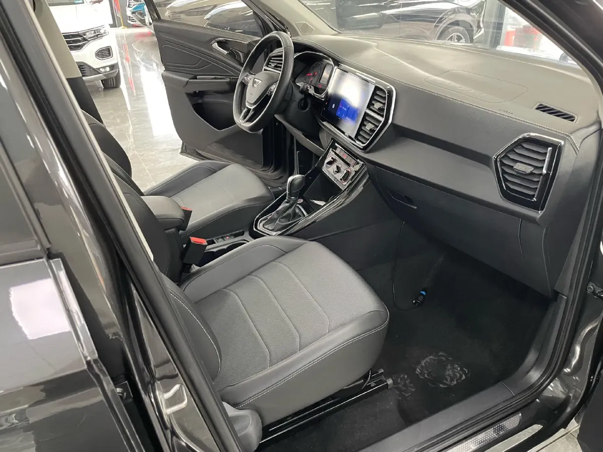 2021 Jetta VS7 1.4T 150HP L4 6AT,autocango,china used car exporter,china ev exporter,chinese used car exporter,chinese used ev exporter