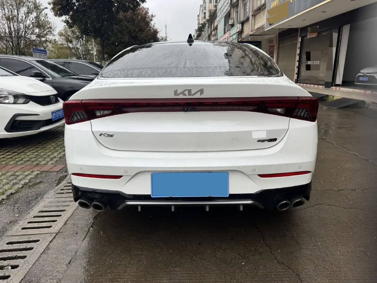 2021 Kia K5 2.0T 240HP L4 8AT,autocango,china used car exporter,china ev exporter,chinese used car exporter,chinese used ev exporter