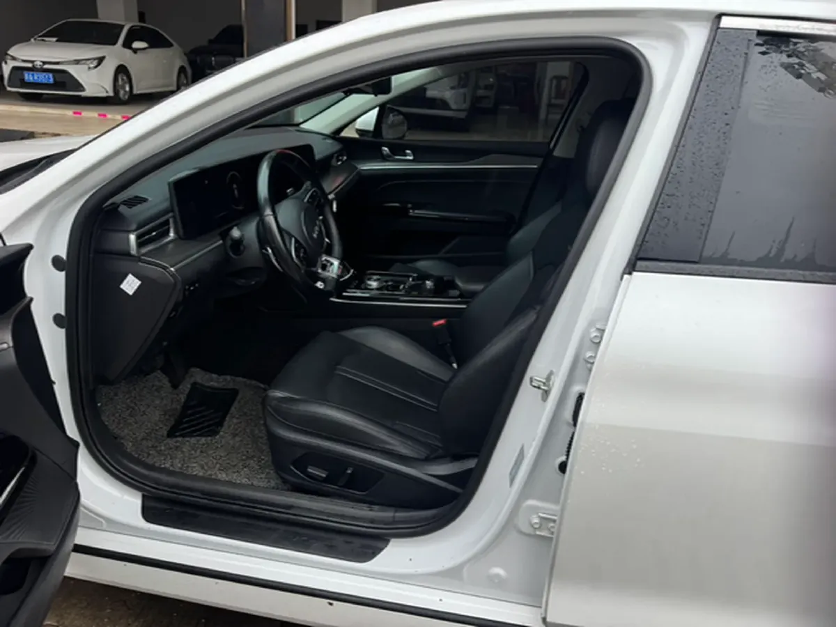 2021 Kia K5 2.0T 240HP L4 8AT,autocango,china used car exporter,china ev exporter,chinese used car exporter,chinese used ev exporter