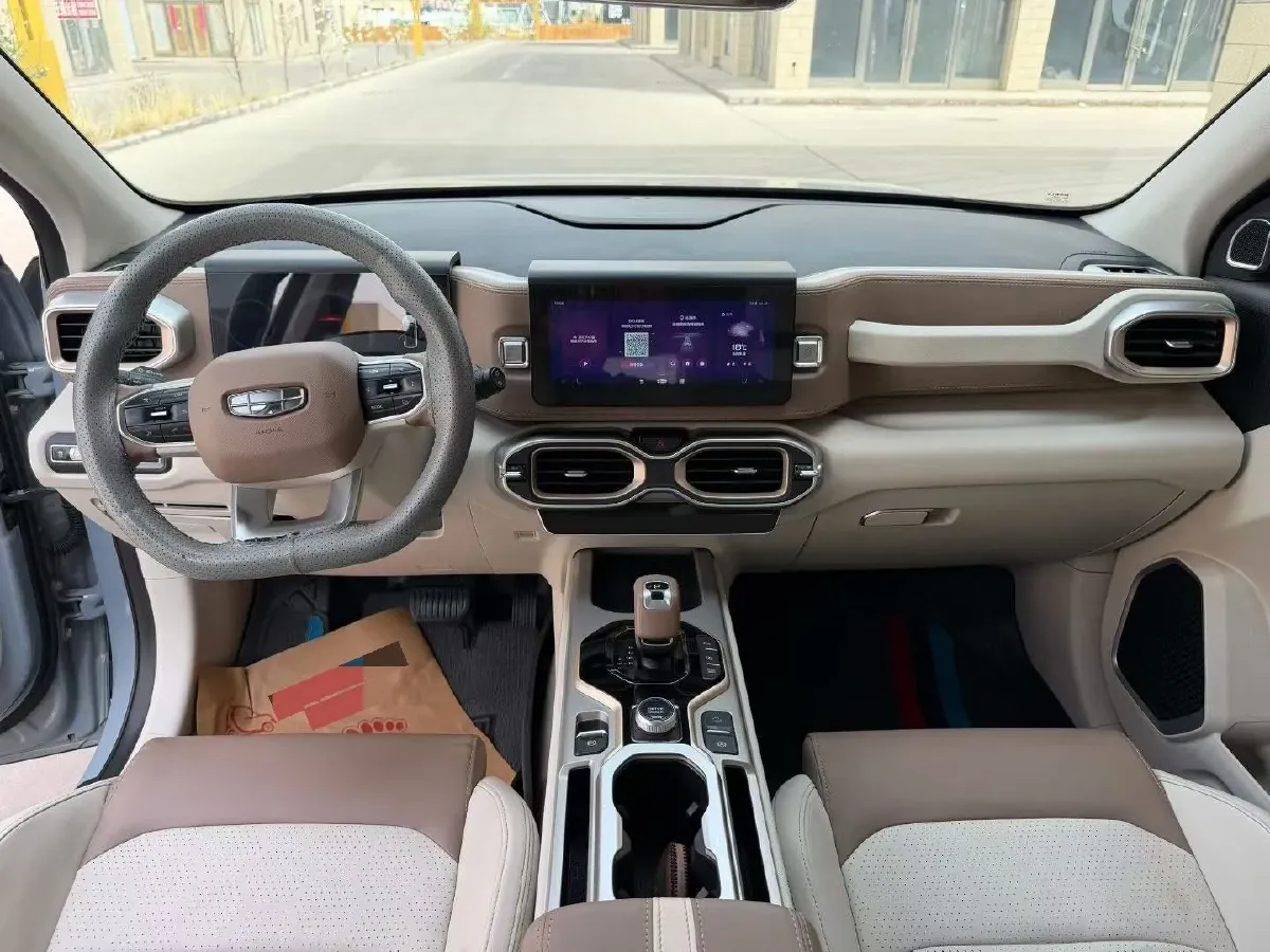 2020 Geely ICON 1.5T 177HP L3 7DCT,autocango,china used car exporter,china ev exporter,chinese used car exporter,chinese used ev exporter