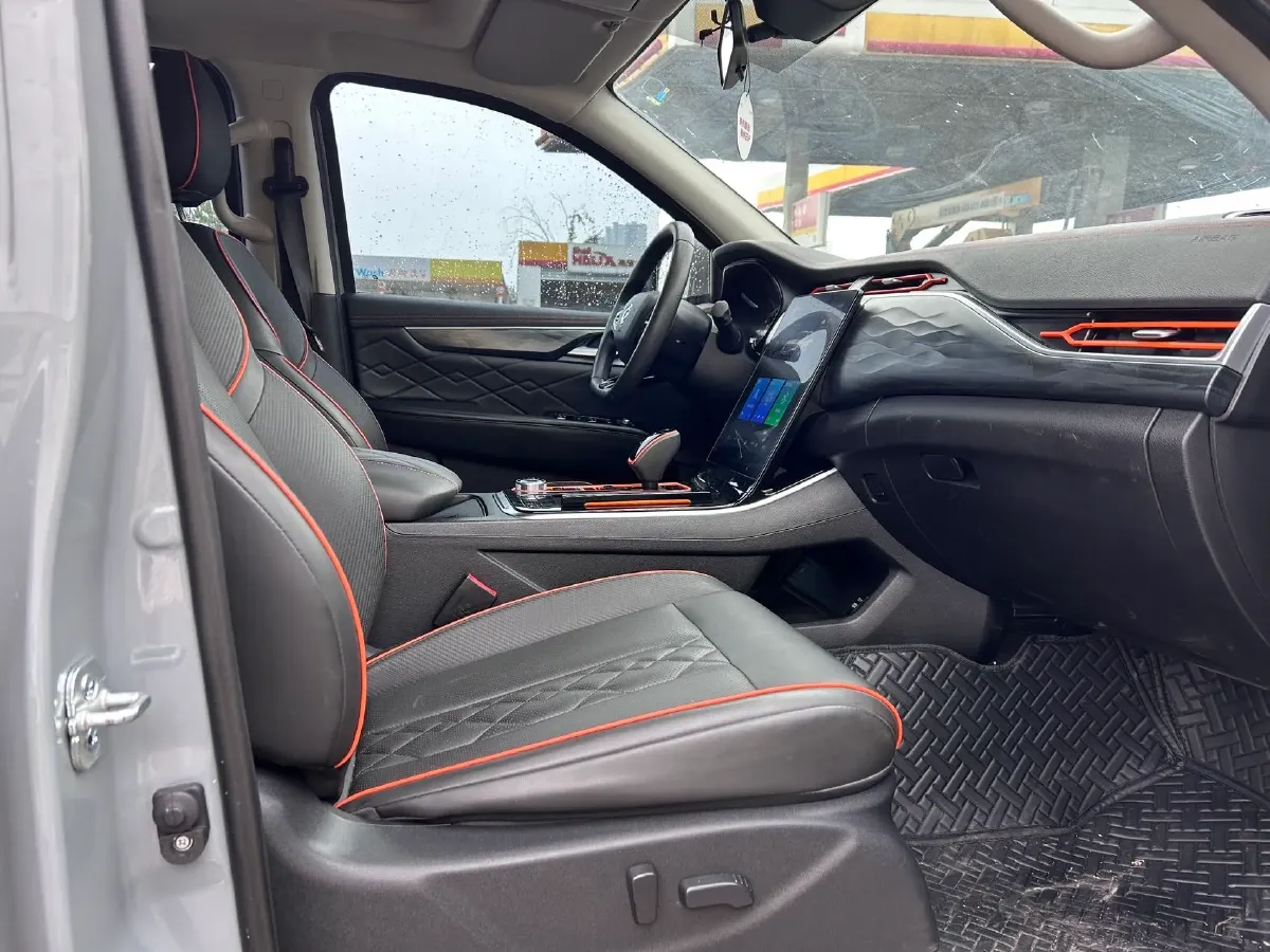 2023 Dongfeng RuiQi 7 2.3T 166HP L4 8AT,autocango,china used car exporter,china ev exporter,chinese used car exporter,chinese used ev exporter