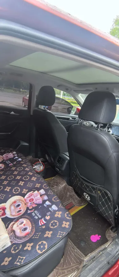 2020 Volkswagen T-Roc 1.4T 150HP L4 7DCT,autocango,china used car exporter,china ev exporter,chinese used car exporter,chinese used ev exporter