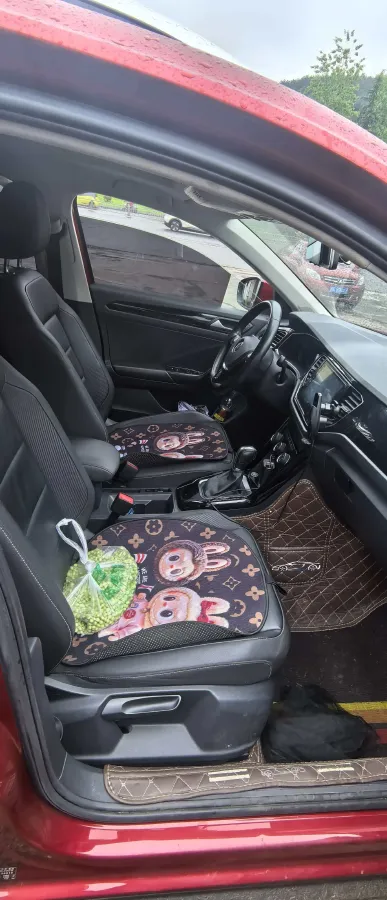 2020 Volkswagen T-Roc 1.4T 150HP L4 7DCT,autocango,china used car exporter,china ev exporter,chinese used car exporter,chinese used ev exporter