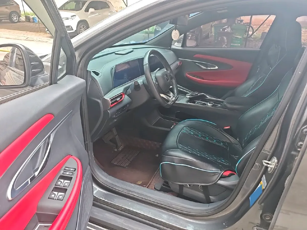 2020 ChangAn UNI-T 1.5T 180HP L4 7DCT,autocango,china used car exporter,china ev exporter,chinese used car exporter,chinese used ev exporter