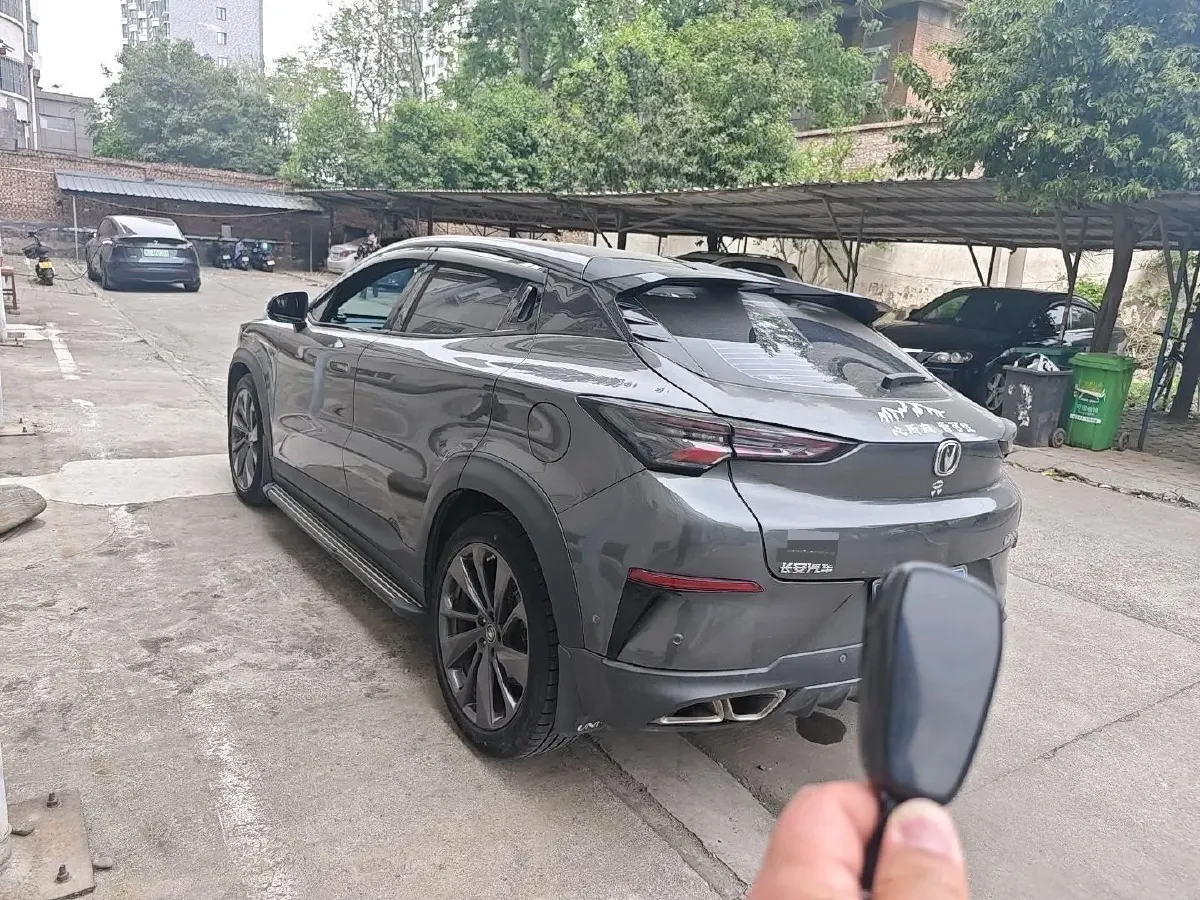 2020 ChangAn UNI-T 1.5T 180HP L4 7DCT,autocango,china used car exporter,china ev exporter,chinese used car exporter,chinese used ev exporter