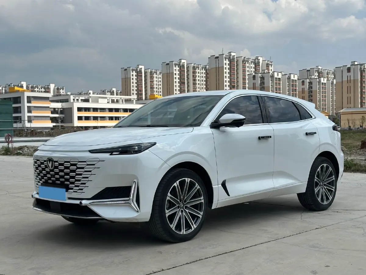 2023 ChangAn UNI-K 2.0T 233HP L4 8AT,autocango,china used car exporter,china ev exporter,chinese used car exporter,chinese used ev exporter