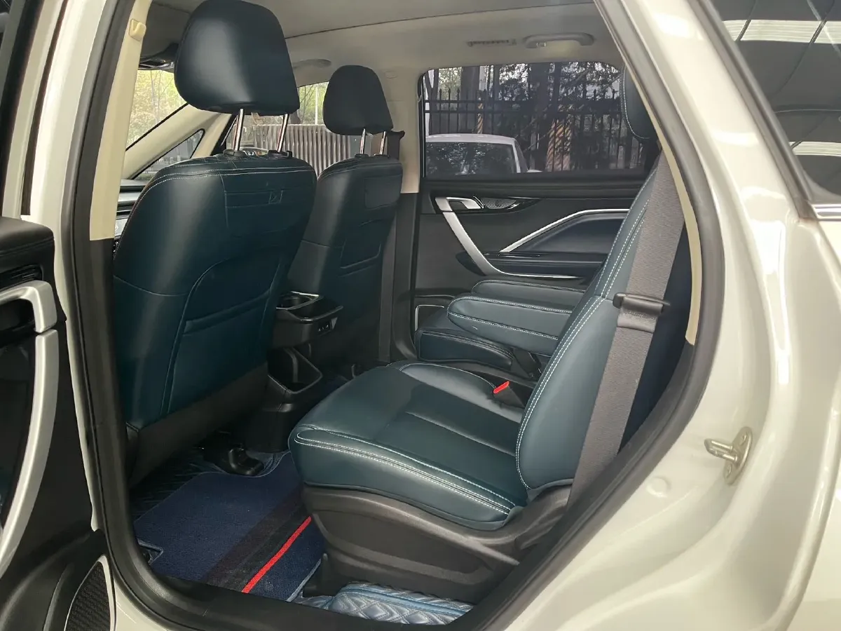 2023 Geely JiaJi 1.5T 181HP L4 7DCT,autocango,china used car exporter,china ev exporter,chinese used car exporter,chinese used ev exporter