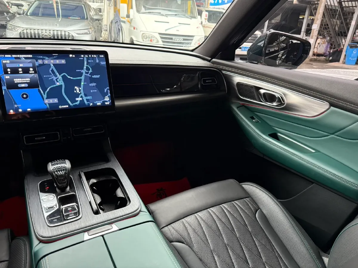 2022 GAC Trumpchi GS8 2.0T 252HP L4 8AT,autocango,china used car exporter,china ev exporter,chinese used car exporter,chinese used ev exporter