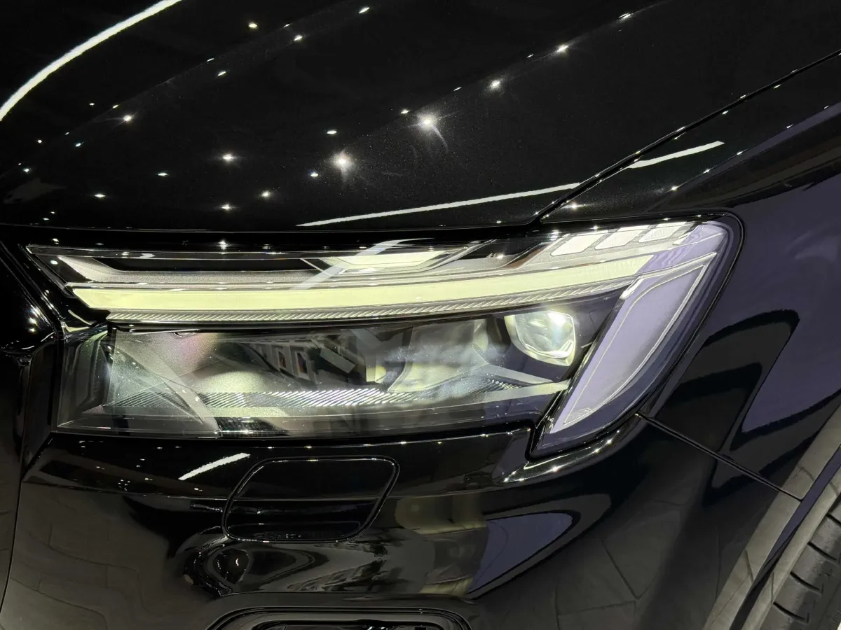 2025 Audi Q7 3.0T 340HP V6 8AT,autocango,china used car exporter,china ev exporter,chinese used car exporter,chinese used ev exporter