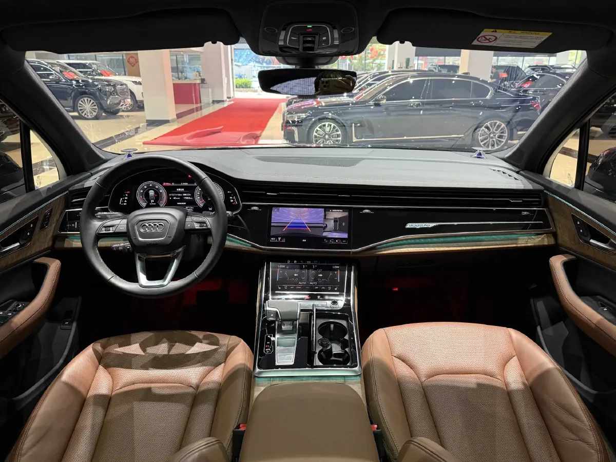 2025 Audi Q7 3.0T 340HP V6 8AT,autocango,china used car exporter,china ev exporter,chinese used car exporter,chinese used ev exporter