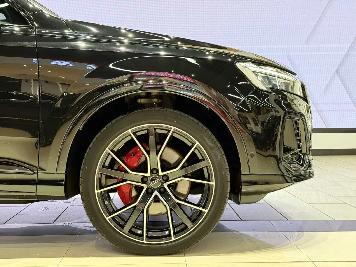 2025 Audi Q7 3.0T 340HP V6 8AT,autocango,china used car exporter,china ev exporter,chinese used car exporter,chinese used ev exporter