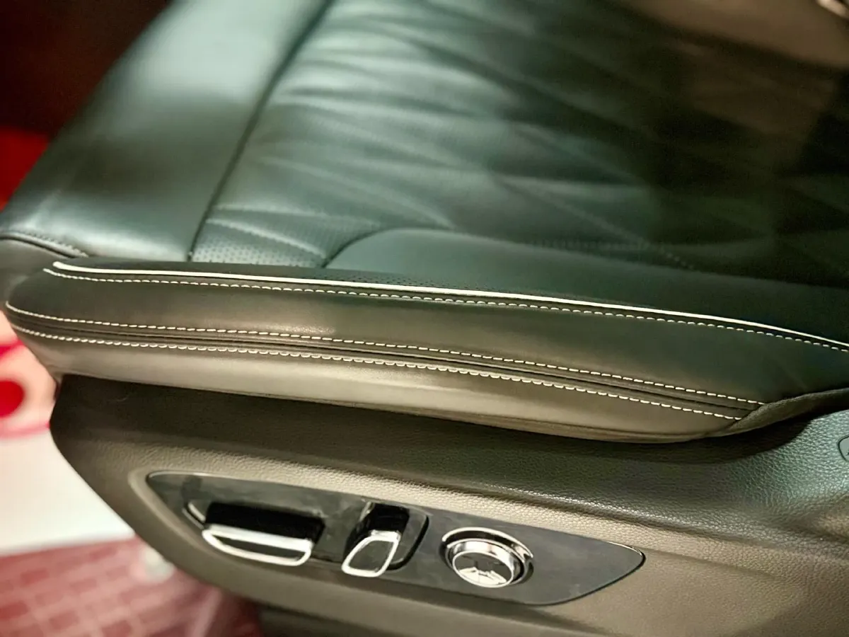 2022 GAC Trumpchi GS8 2.0T 252HP L4 8AT,autocango,china used car exporter,china ev exporter,chinese used car exporter,chinese used ev exporter