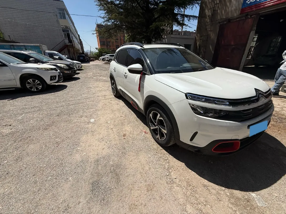 2020 Citroen C5 Aircross 1.6T 170HP L4 6AT,autocango,china used car exporter,china ev exporter,chinese used car exporter,chinese used ev exporter