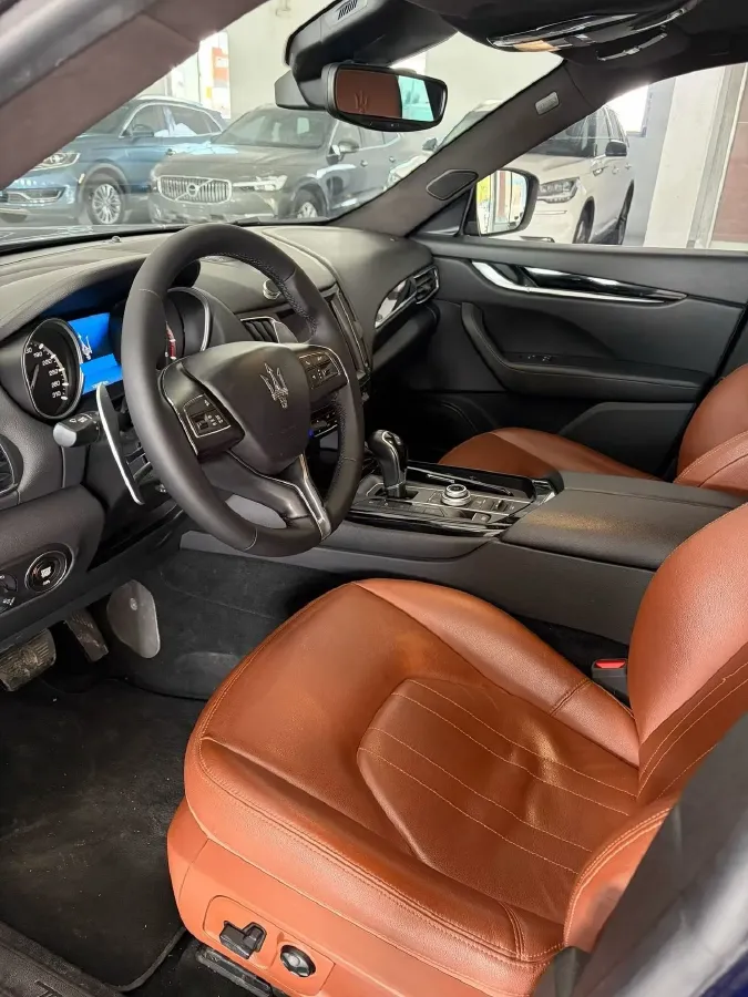 2018 Jaguar XJ 3.0T 340HP V6 8AT,autocango,china used car exporter,china ev exporter,chinese used car exporter,chinese used ev exporter