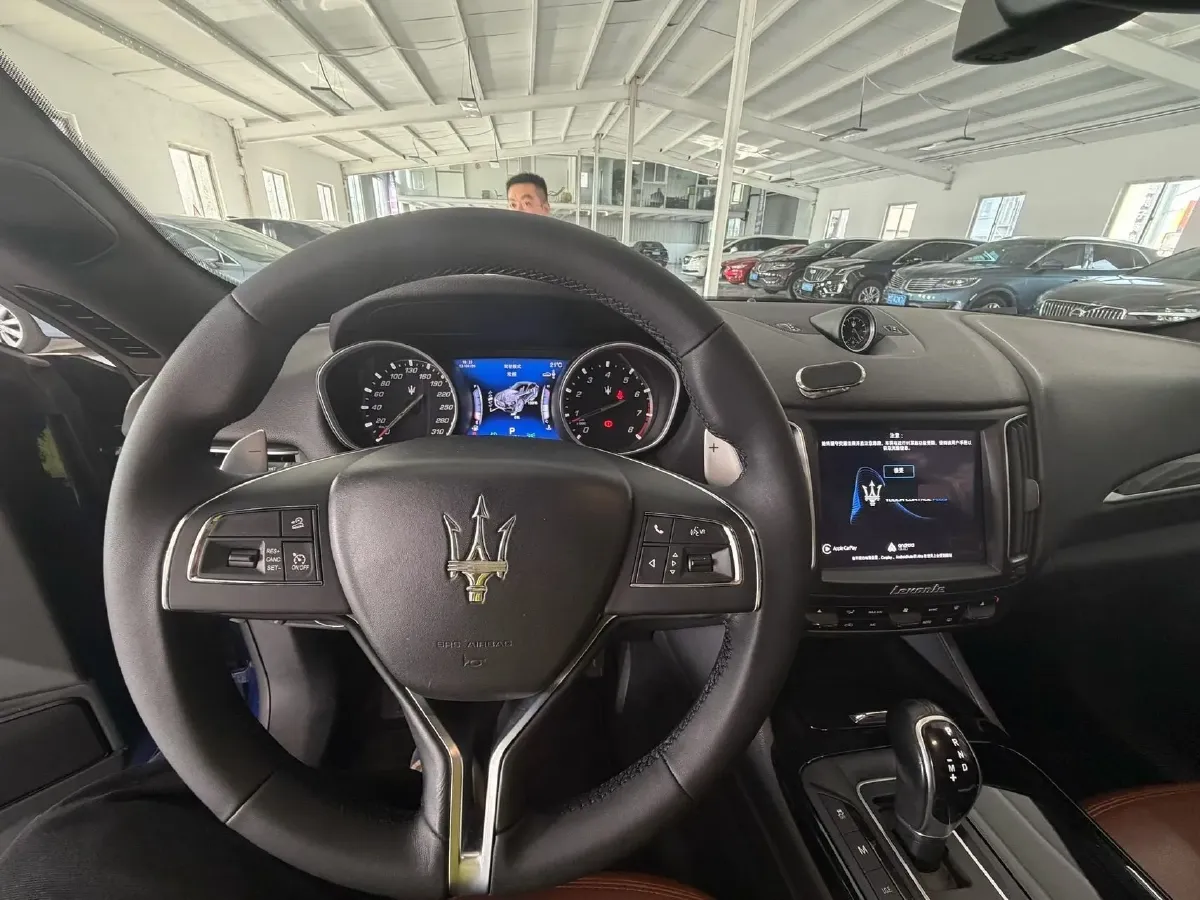 2018 Jaguar XJ 3.0T 340HP V6 8AT,autocango,china used car exporter,china ev exporter,chinese used car exporter,chinese used ev exporter