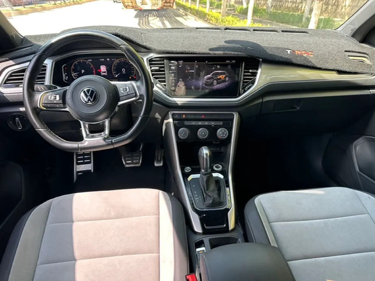 2021 Volkswagen T-Roc 1.4T 150HP L4 7DCT,autocango,china used car exporter,china ev exporter,chinese used car exporter,chinese used ev exporter