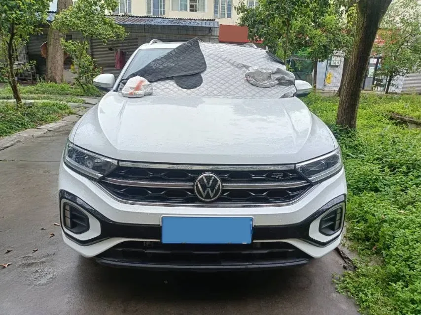 2023 Volkswagen T-Roc 1.5T 160HP L4 7DCT,autocango,china used car exporter,china ev exporter,chinese used car exporter,chinese used ev exporter