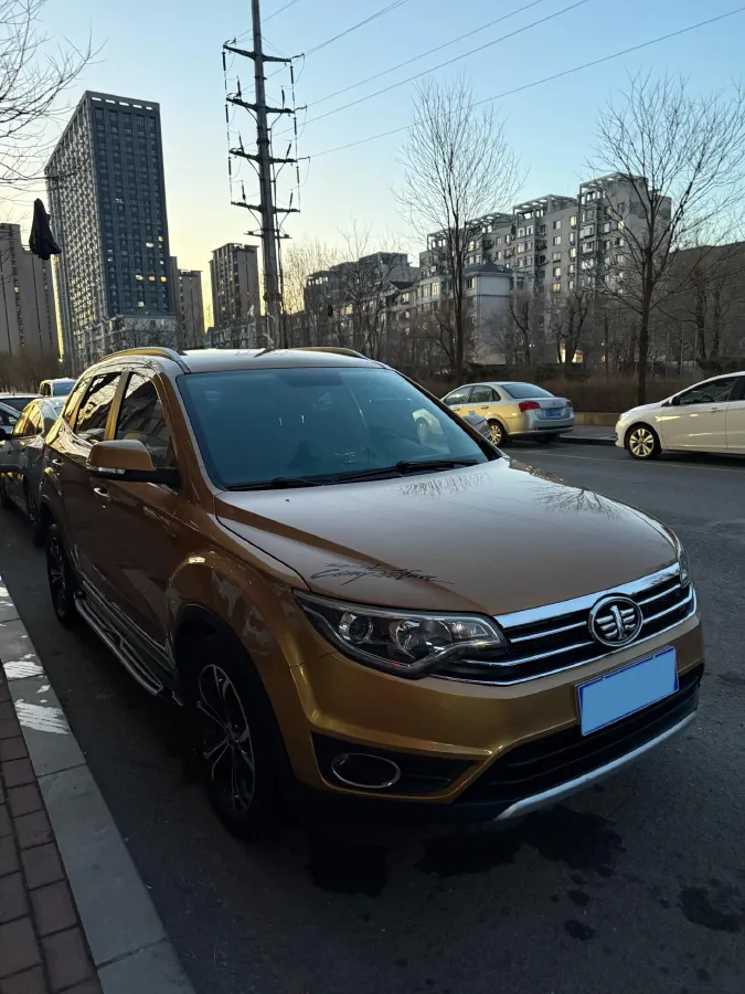 2017 FAW Senia R7 1.6L 116HP L4 6AT,autocango,china used car exporter,china ev exporter,chinese used car exporter,chinese used ev exporter