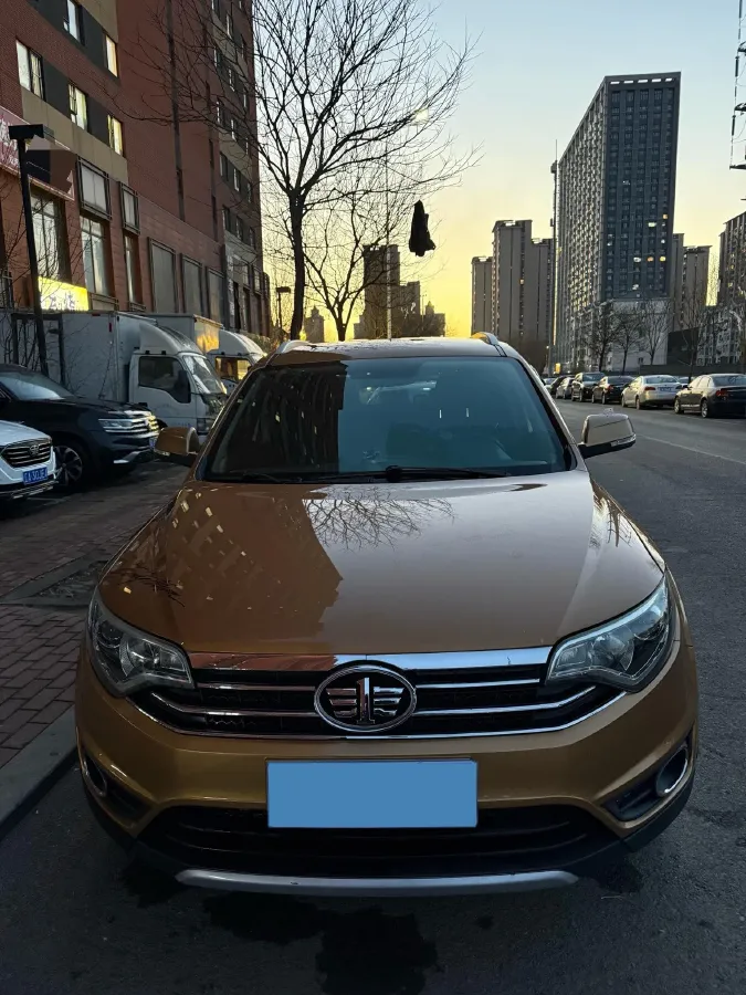 2017 FAW Senia R7 1.6L 116HP L4 6AT,autocango,china used car exporter,china ev exporter,chinese used car exporter,chinese used ev exporter