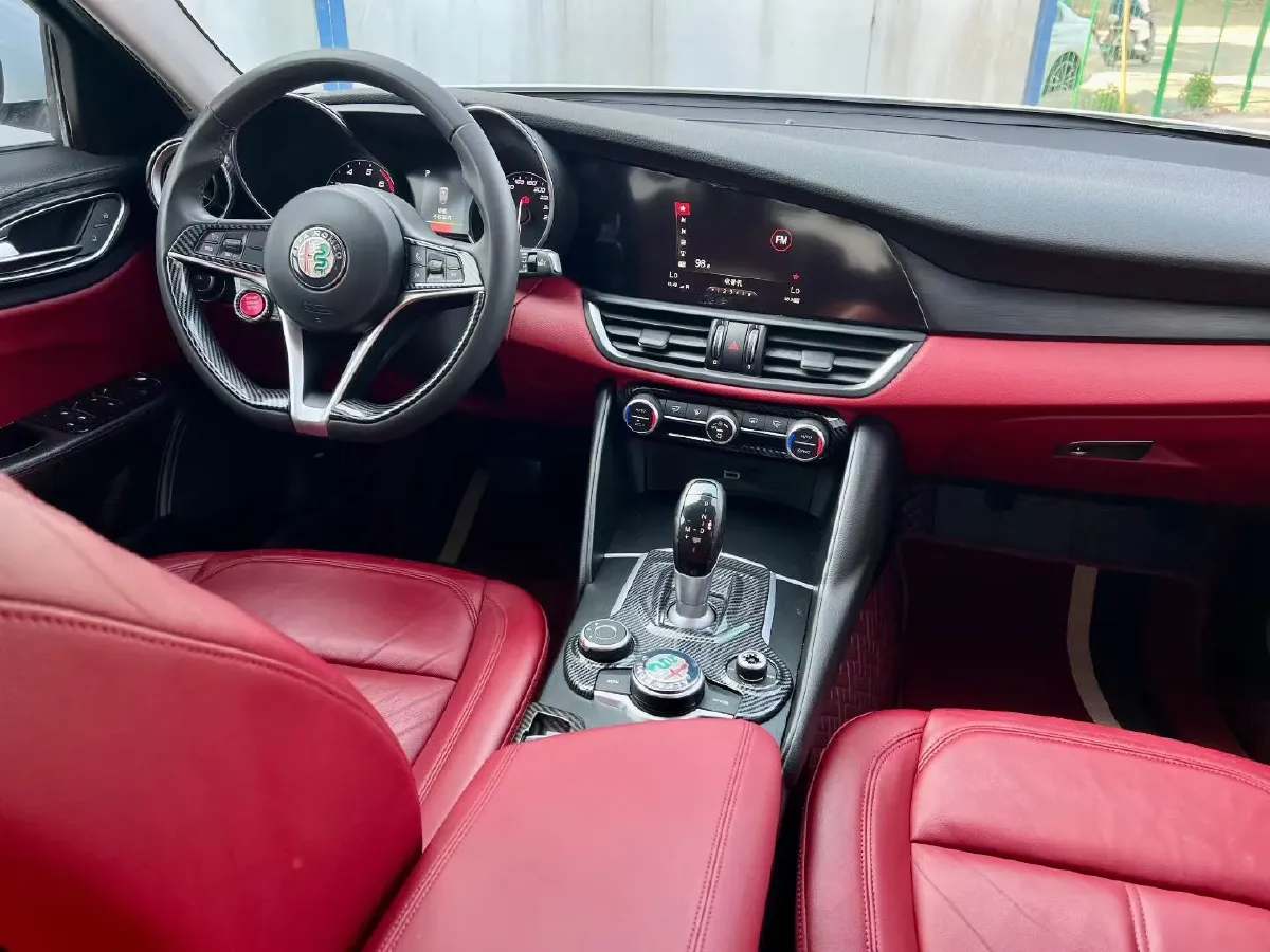 2017 Toyota Highlander 2.0T 220HP L4 6AT,autocango,china used car exporter,china ev exporter,chinese used car exporter,chinese used ev exporter