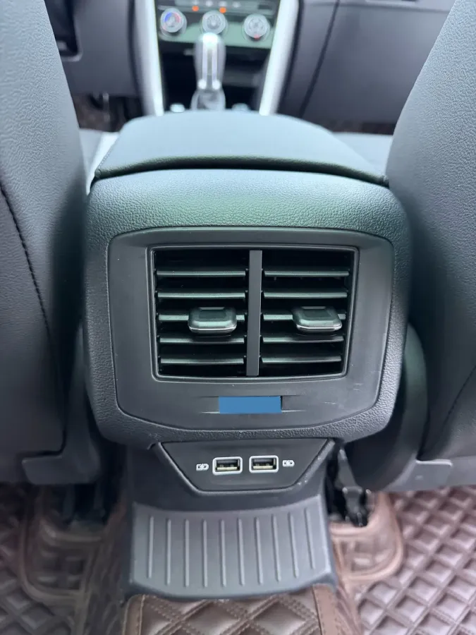 2022 Volkswagen T-Roc 1.4T 150HP L4 7DCT,autocango,china used car exporter,china ev exporter,chinese used car exporter,chinese used ev exporter