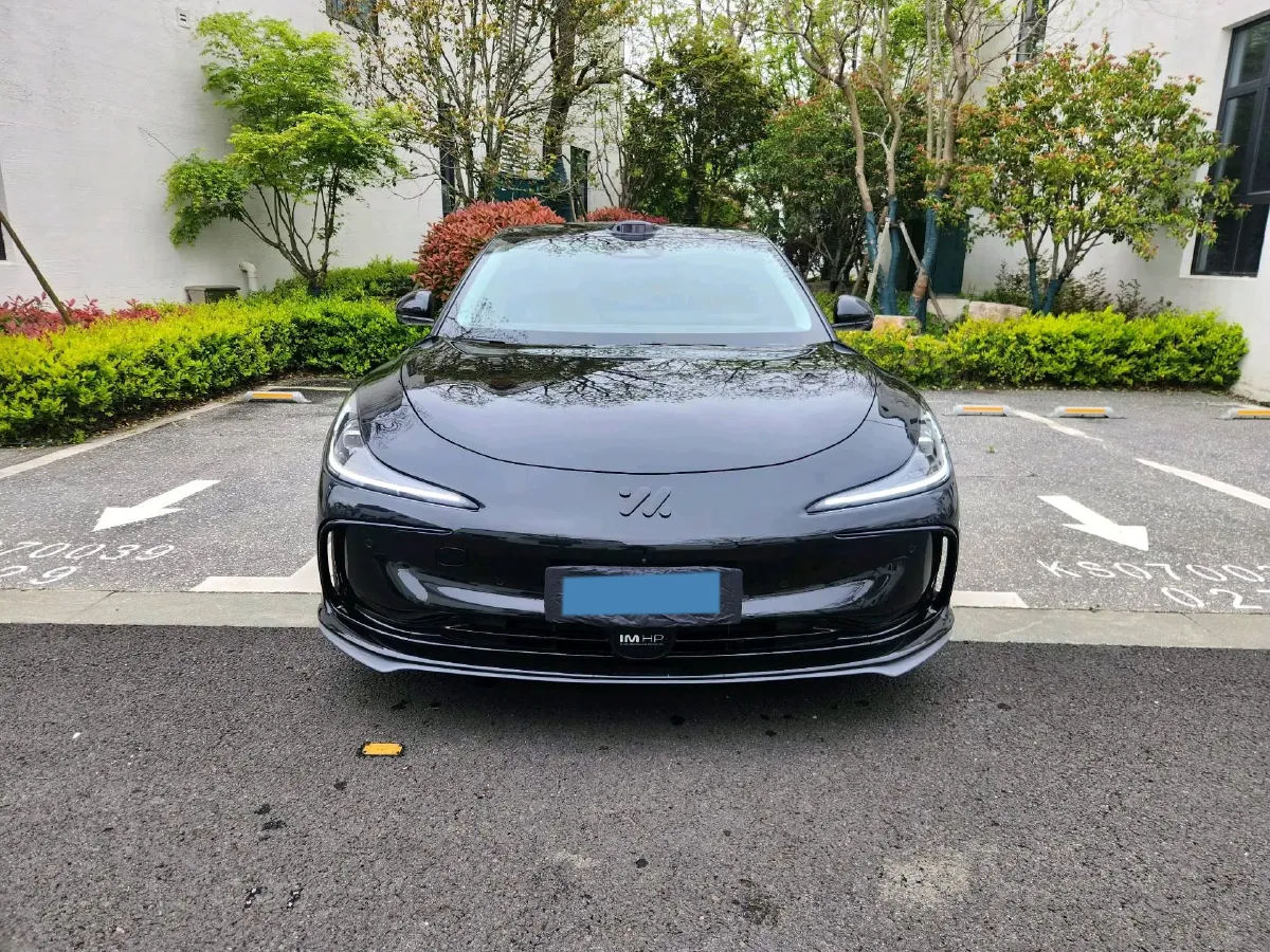 2024 IM L6 BEV 83KWH,autocango,china used car exporter,china ev exporter,chinese used car exporter,chinese used ev exporter