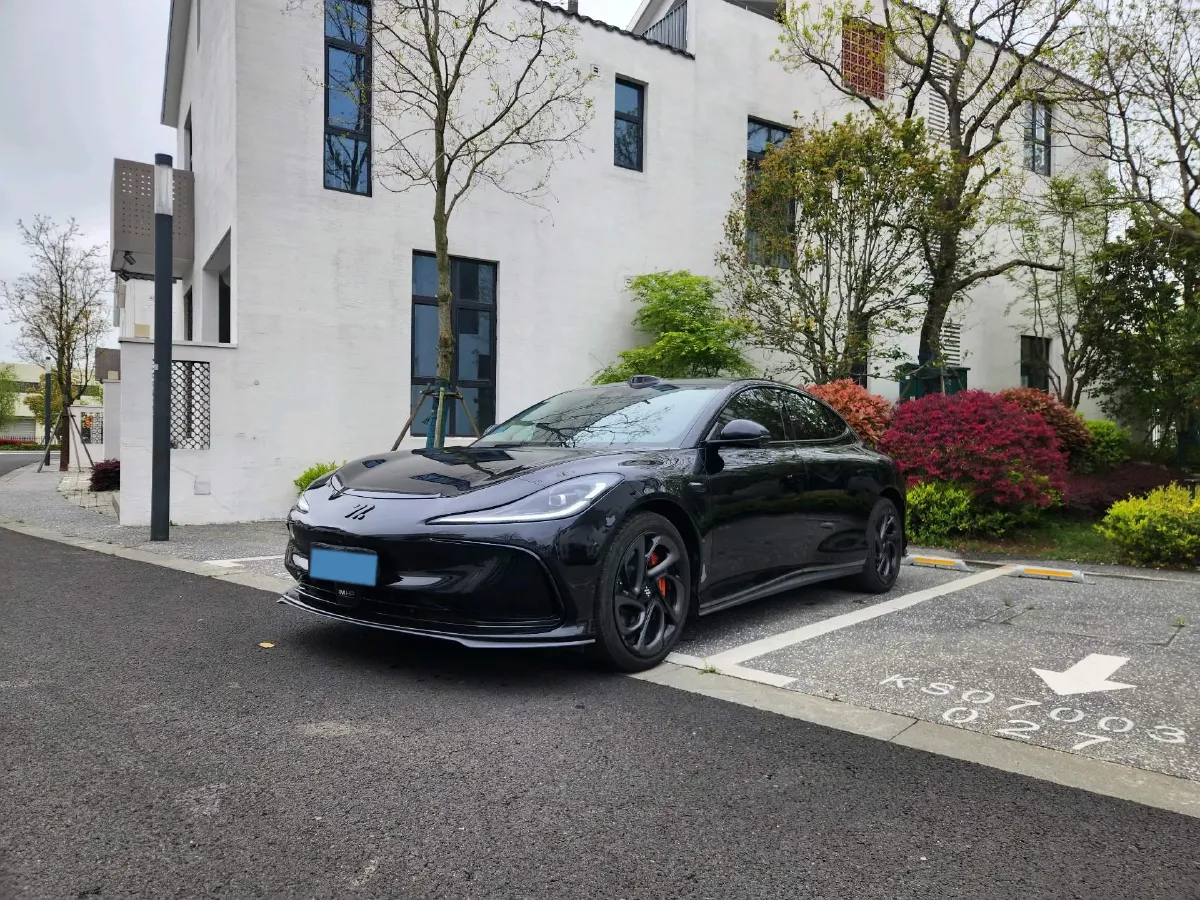 2024 IM L6 BEV 83KWH,autocango,china used car exporter,china ev exporter,chinese used car exporter,chinese used ev exporter