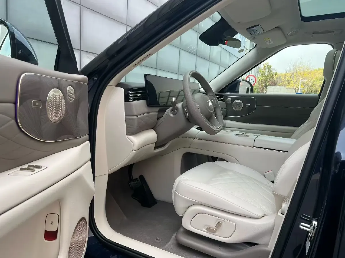 2026 IM LS9 REEV 155HP REEV,autocango,china used car exporter,china ev exporter,chinese used car exporter,chinese used ev exporter