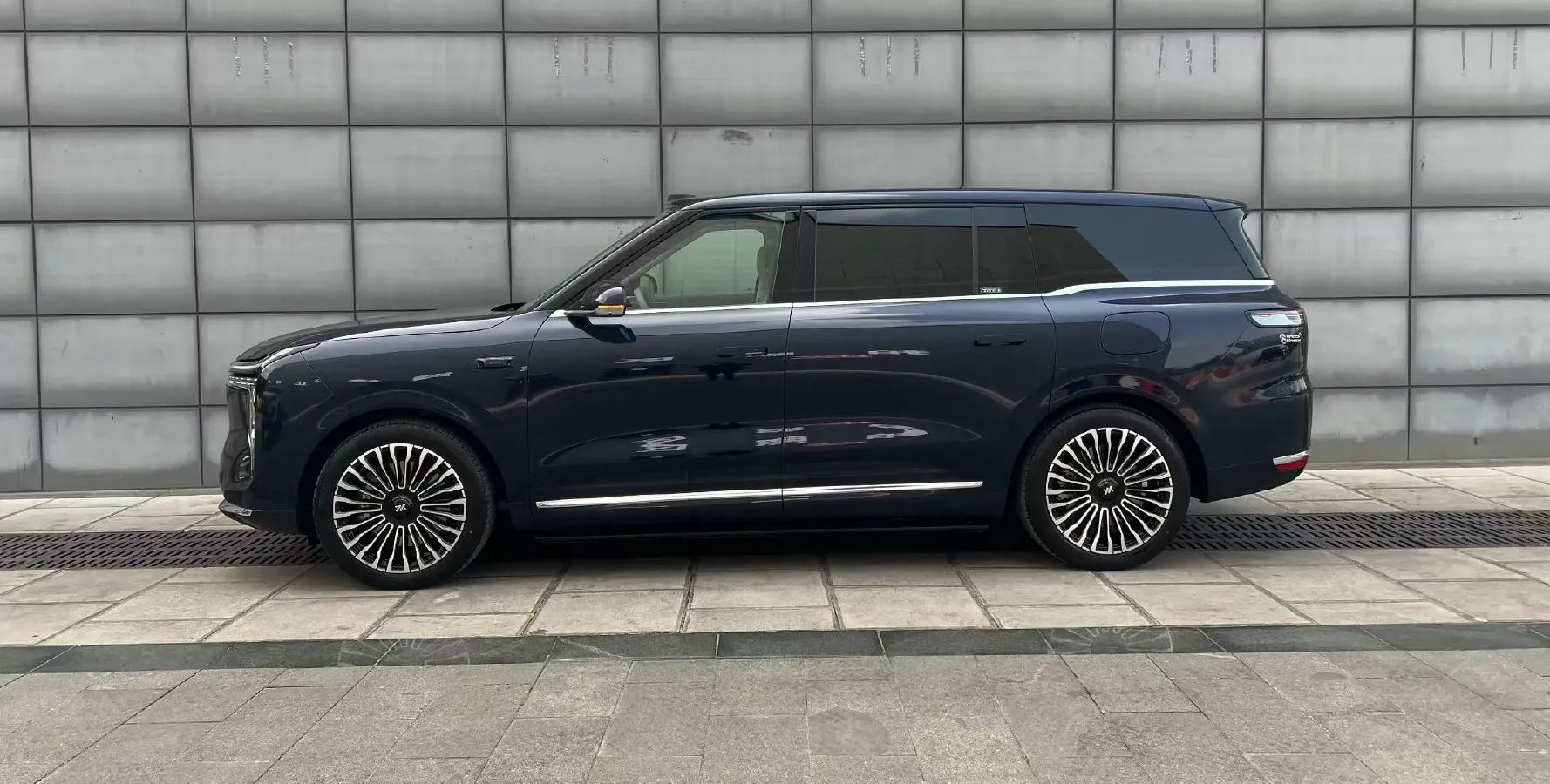 2026 IM LS9 REEV 155HP REEV,autocango,china used car exporter,china ev exporter,chinese used car exporter,chinese used ev exporter