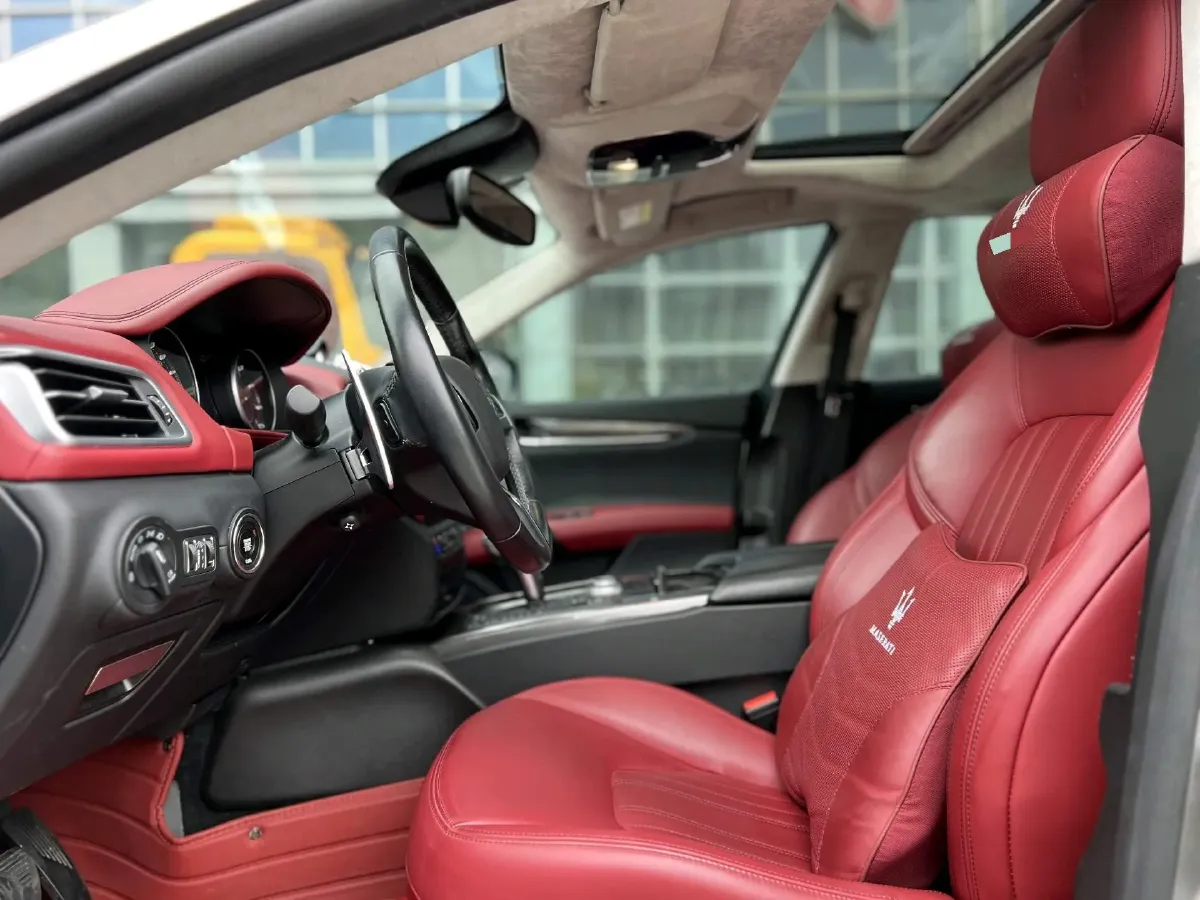 2022 Audi Q7 2.0T 245HP L4 8AT,autocango,china used car exporter,china ev exporter,chinese used car exporter,chinese used ev exporter