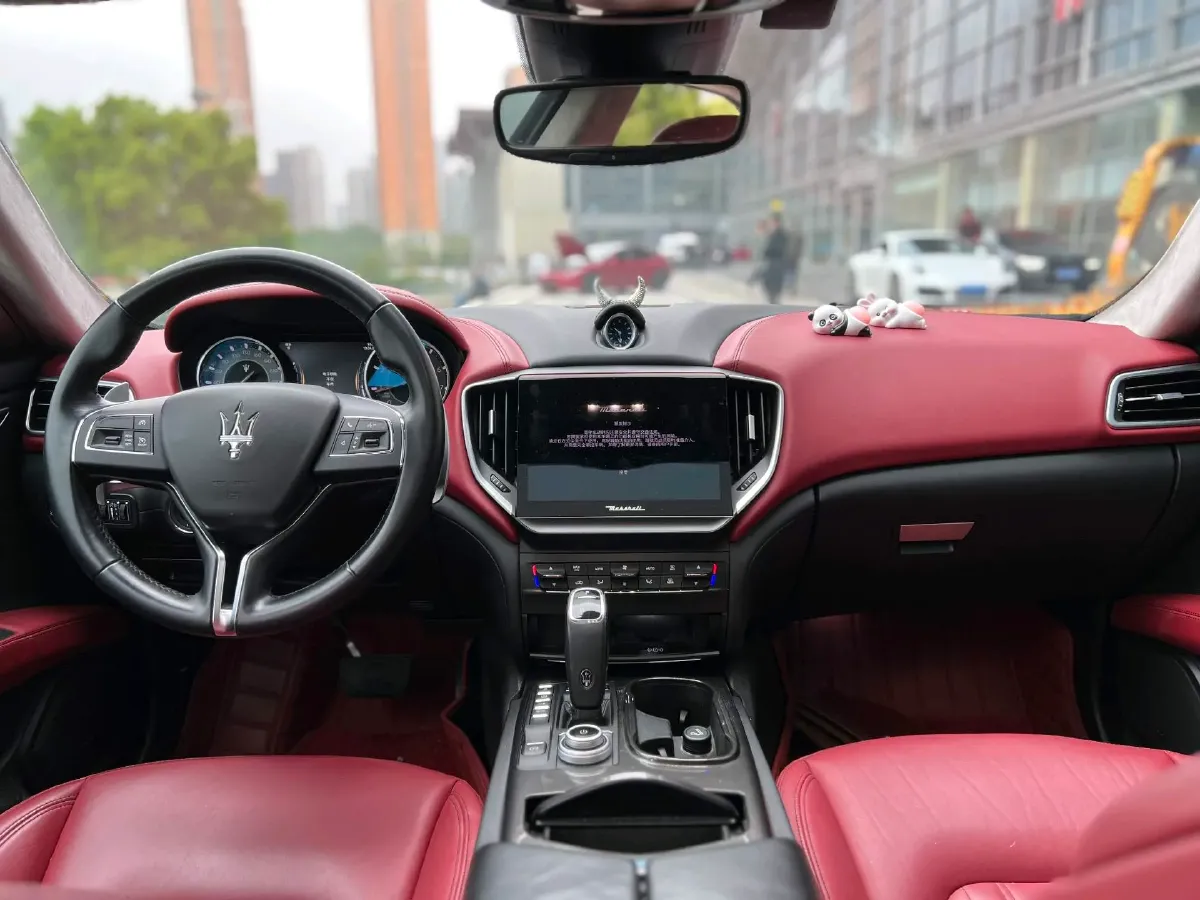 2022 Audi Q7 2.0T 245HP L4 8AT,autocango,china used car exporter,china ev exporter,chinese used car exporter,chinese used ev exporter