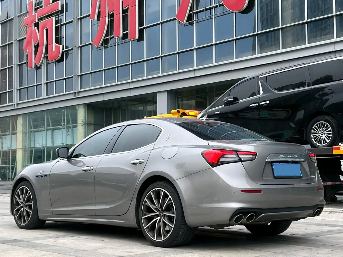 2022 Audi Q7 2.0T 245HP L4 8AT,autocango,china used car exporter,china ev exporter,chinese used car exporter,chinese used ev exporter