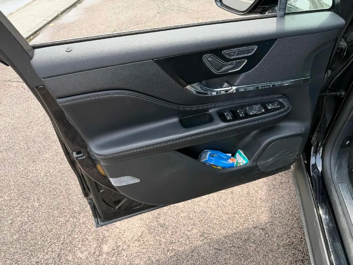 2022 Lincoln Corsair 2.0T 245HP L4 8AT,autocango,china used car exporter,china ev exporter,chinese used car exporter,chinese used ev exporter