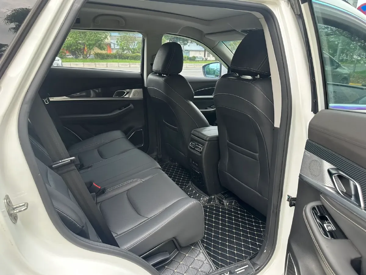 2020 Jetour X70 1.5T 156HP L4 6DCT,autocango,china used car exporter,china ev exporter,chinese used car exporter,chinese used ev exporter