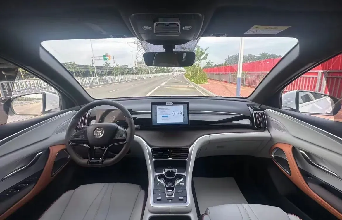 2022 Ruichi Auto EC35 BEV 82HP BEV 36.288KWH,autocango,china used car exporter,china ev exporter,chinese used car exporter,chinese used ev exporter