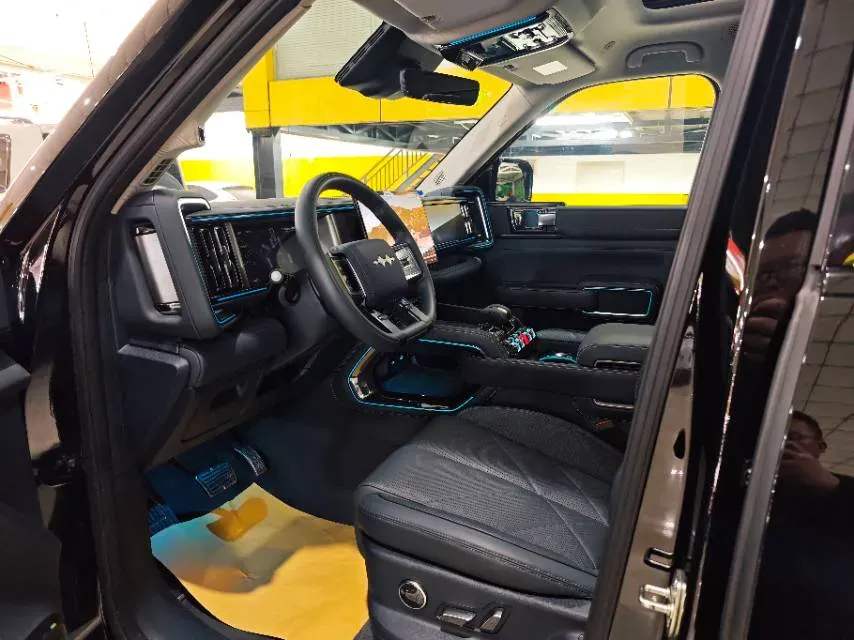 2025 FangChengBao Bao 5 1.5T 194HP L4 E-CVT PHEV 31.8KWH,autocango,china used car exporter,china ev exporter,chinese used car exporter,chinese used ev exporter