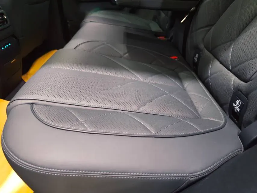 2025 FangChengBao Bao 5 1.5T 194HP L4 E-CVT PHEV 31.8KWH,autocango,china used car exporter,china ev exporter,chinese used car exporter,chinese used ev exporter