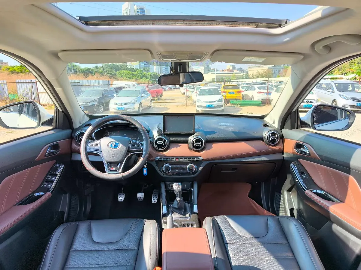 2018 BAIC ChangHe Q35 1.5L 116HP L4 5MT,autocango,china used car exporter,china ev exporter,chinese used car exporter,chinese used ev exporter